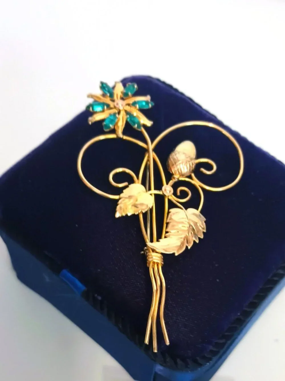 Vtg Van Dell 12K GF Brooch Blue Rhinestone Flower Swirl Vines Acorn & Leaves